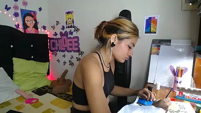 צ'אט XXX בשידור חי של Candy_chloee