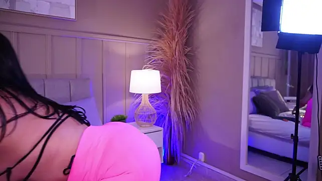 XXX chat uživo modela curvyliciousss