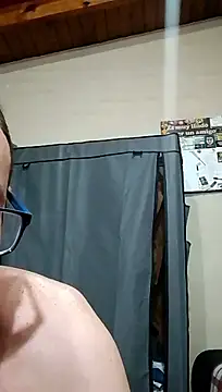 ared874 即時 XXX 聊天