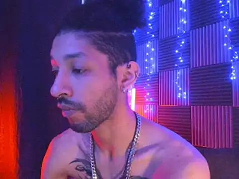 TerryPoolのライブXXXチャット