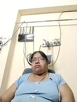XXX chat uživo modela bigbum68