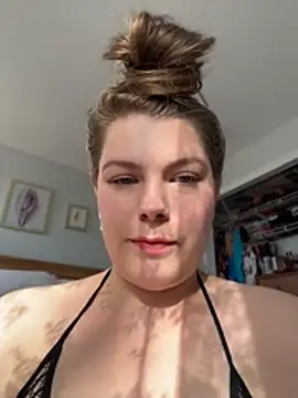 violetaurora95's Live XXX Chat