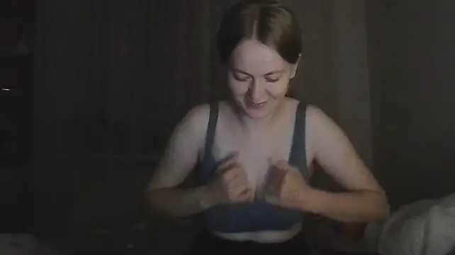 LarissaTewes Chat XXX live