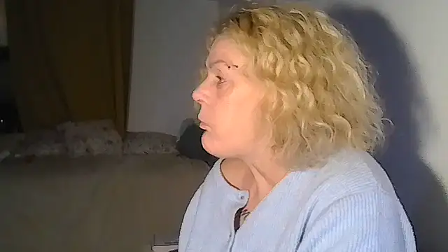 צ'אט XXX בשידור חי של belgianshantie