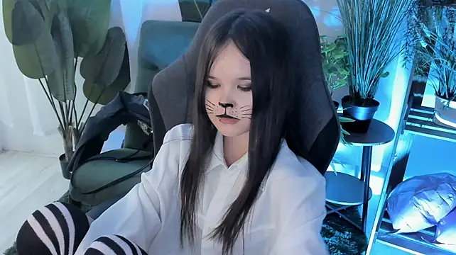 Chat +18 de Elainebeness ao vivo