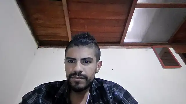 Chat XXX Live JBond007BBC