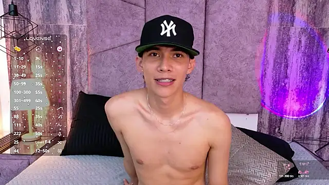 צ'אט XXX בשידור חי של AronTawers