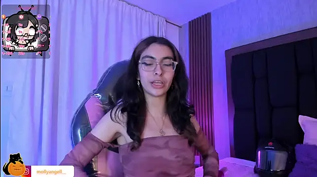 Molly_A Chat XXX in diretta