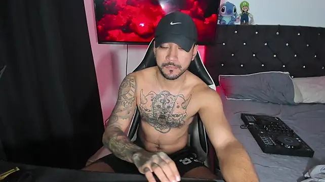 dereck_karterのライブXXXチャット