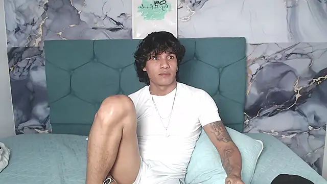Chatroom XXX en direct de MaximilianRoth