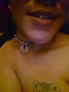 XXX chat uživo modela Delish_Lilith
