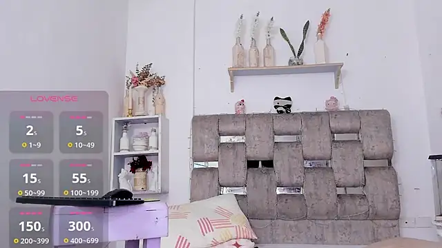 XXX chat uživo modela NohaNicole