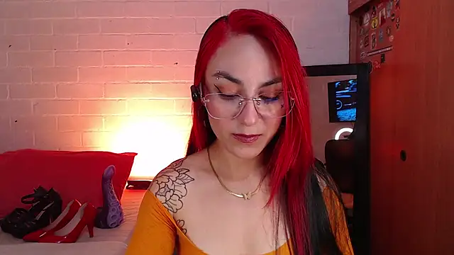 Amy66 Adlı Modelin Canlı XXX Sohbeti