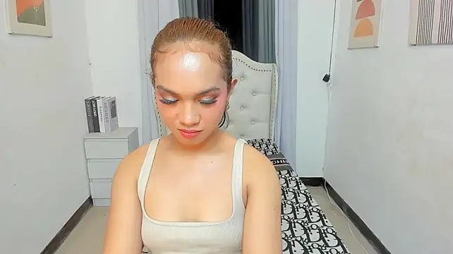 ElaraDeLuca Obrolan Langsung XXX