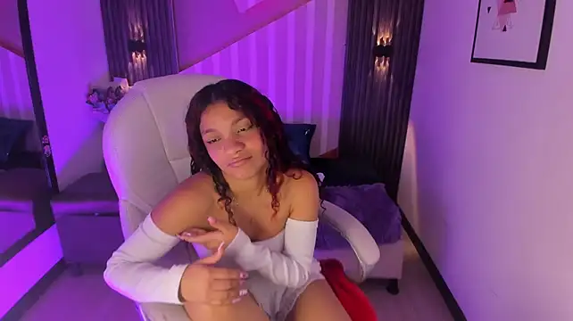 Chat XXX en directo de LittleeStar