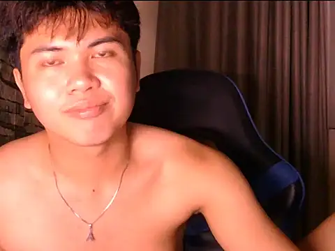 _urinheatguy_16 网络视讯表演