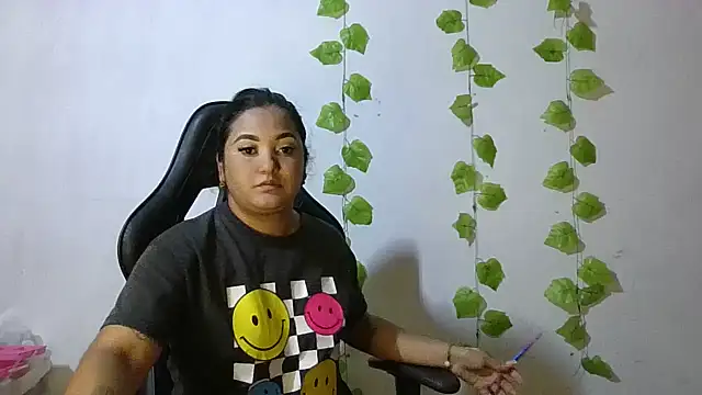 shayna_all Adlı Modelin Canlı XXX Sohbeti