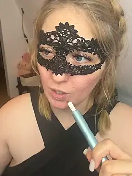 -CurvySecret- – Live XXX-chat