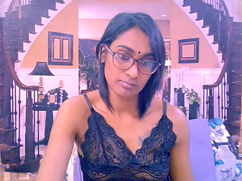 IndianRebel4u2Luv Adlı Modelin Canlı XXX Sohbeti