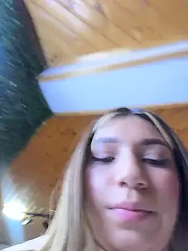 Chatroom XXX en direct de Issa_pink18
