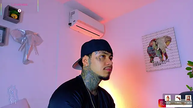 JordanSmiith_ Adlı Modelin Canlı XXX Sohbeti