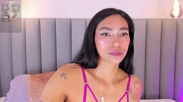 Chatroom XXX en direct de Leamonroe__