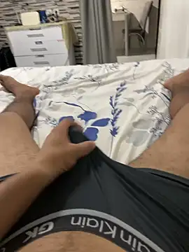 HM_hot: διαδικτυακό σόου στην κάμερα
