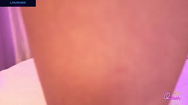 Esmeralda_Candy's Live XXX Chat