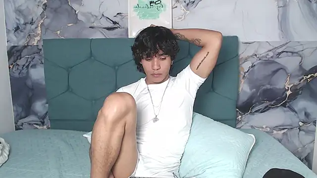 MaximilianRoth লাইভ XXX চ্যাট