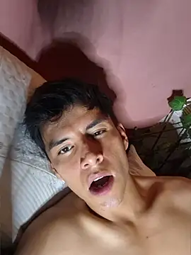 XXX chat uživo modela ZaneHoward