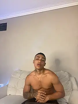 Apolo_Austin's Live XXX Chat