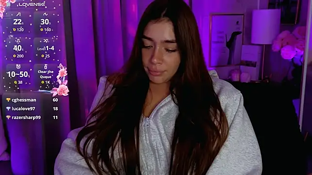 Chat +18 de KiaraKiy ao vivo