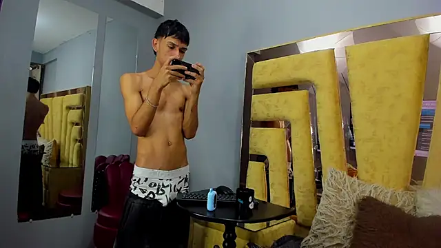 Živý XXX chat EstebanValdezs