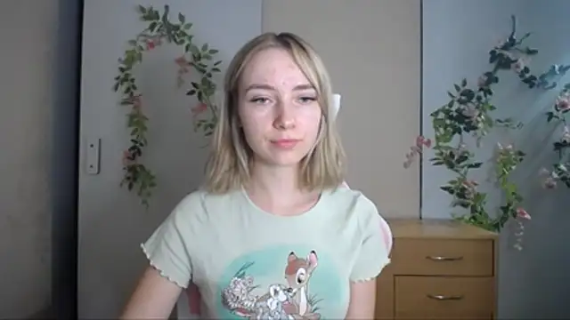 Živý XXX chat LuciaYoung