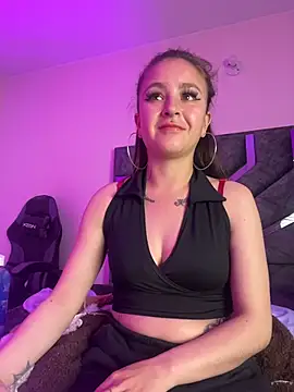 tatti_ec Adlı Modelin Canlı XXX Sohbeti