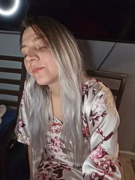 ScarletsWeb Adlı Modelin Canlı XXX Sohbeti
