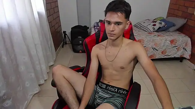 Aron_Boyyn Live XXX chat