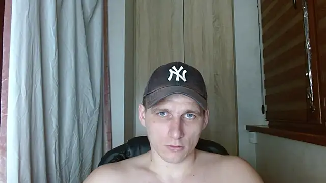 Poliglotjoe1's Live XXX Chat