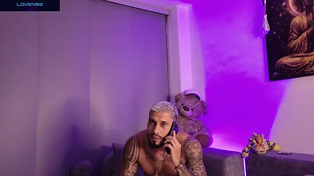 XXX chat uživo modela Seth_Vegaa