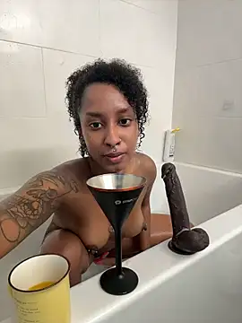 Chat +18 de Your_Paris ao vivo
