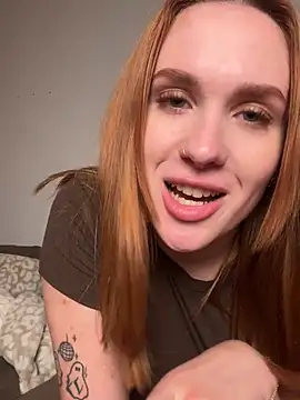 Chatroom XXX en direct de ChiaraVelvet