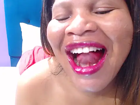 BubblyCheese's Live XXX Chat