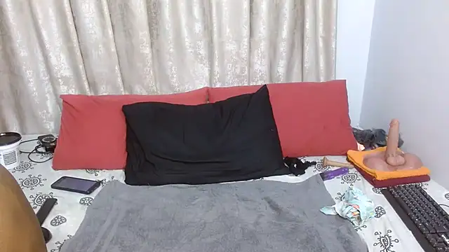 NaughtySisters Chat XXX in diretta