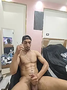 highguy webkamerás műsora