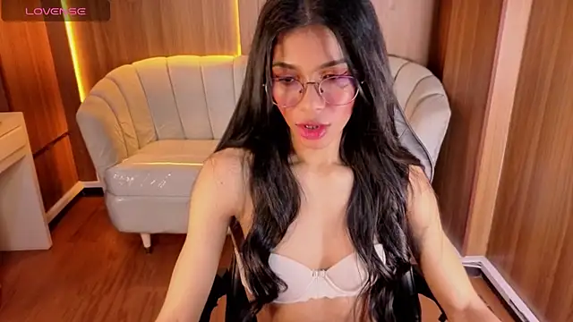 Alina_b_'s Live XXX Chat