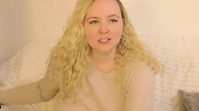 Sarah4you Live XXX-Chat