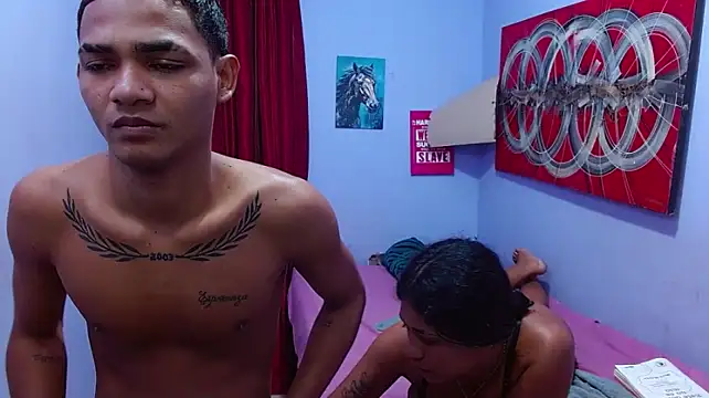 Chat +18 de black_twinks ao vivo