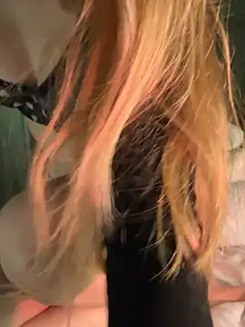 Chat +18 de curchez_ ao vivo