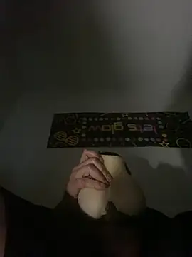 Chat +18 de GusanoDelicioso ao vivo