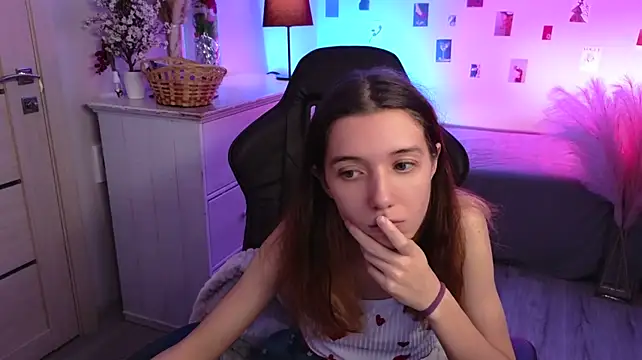 Vivian_Brooks' Live XXX Chat